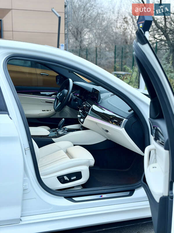 Седан BMW 5 Series 2020 в Дніпрі