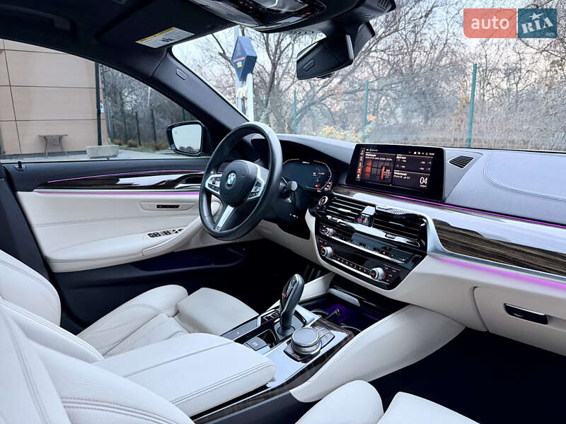 Седан BMW 5 Series 2020 в Дніпрі