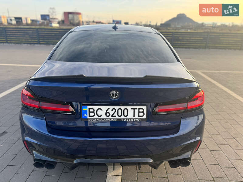 Седан BMW 5 Series 2017 в Мукачево