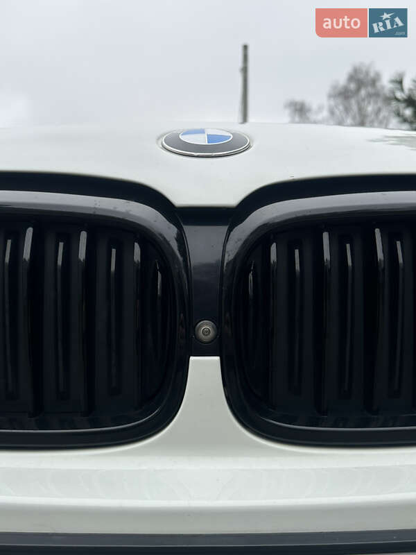Седан BMW 5 Series 2017 в Броварах