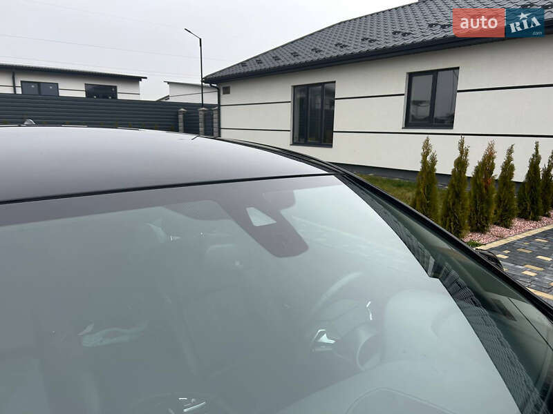 Седан BMW 5 Series 2013 в Вараше