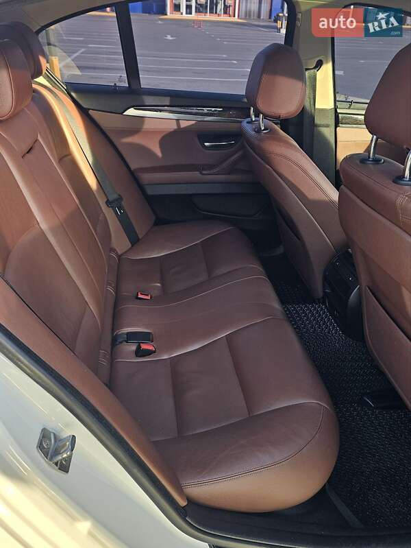 Седан BMW 5 Series 2014 в Киеве фото 16 Седан BMW 5 Series 2014 в Киеве