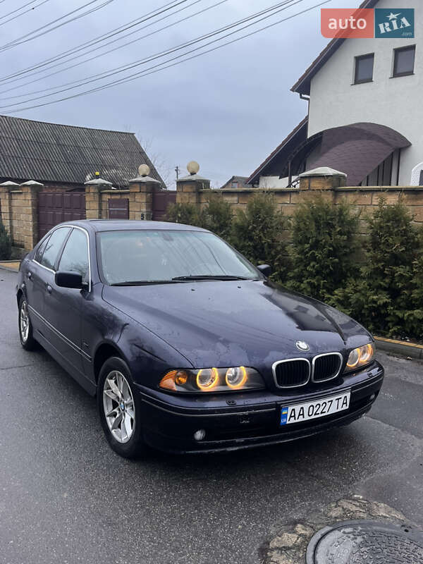 BMW 5 Series 2001