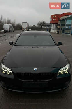 Седан BMW 5 Series 2012 в Березному