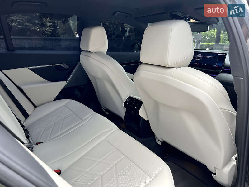 Седан BMW 5 Series 2023 в Киеве фото 8 Седан BMW 5 Series 2023 в Киеве
