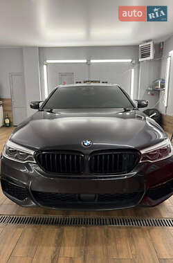 Седан BMW 5 Series 2017 в Львові