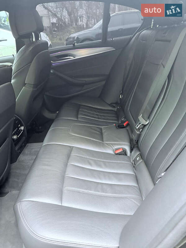 Седан BMW 5 Series 2017 в Львове