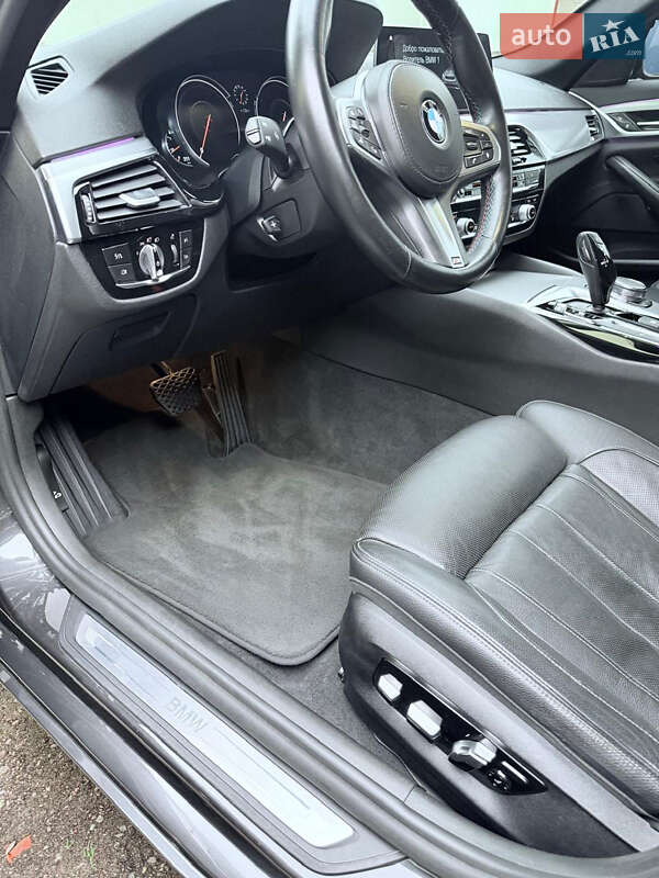 Седан BMW 5 Series 2017 в Львове