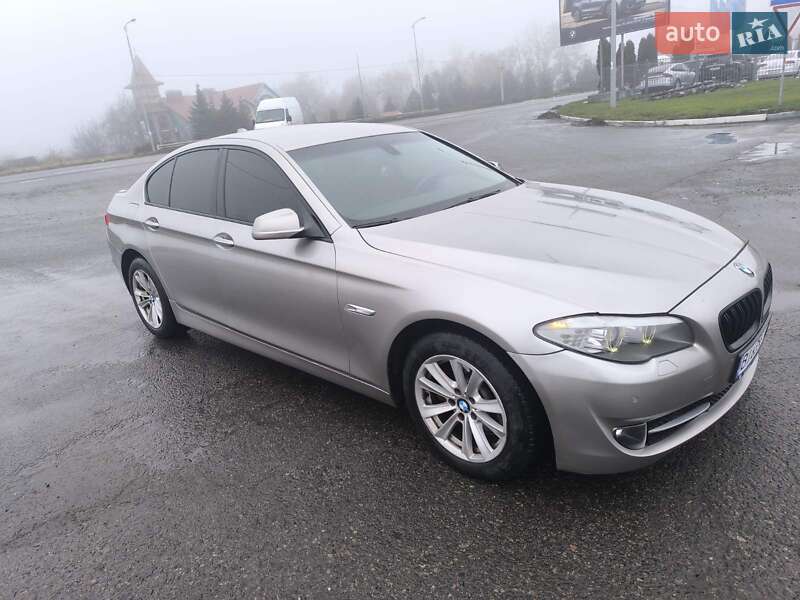 BMW 5 Series 2011