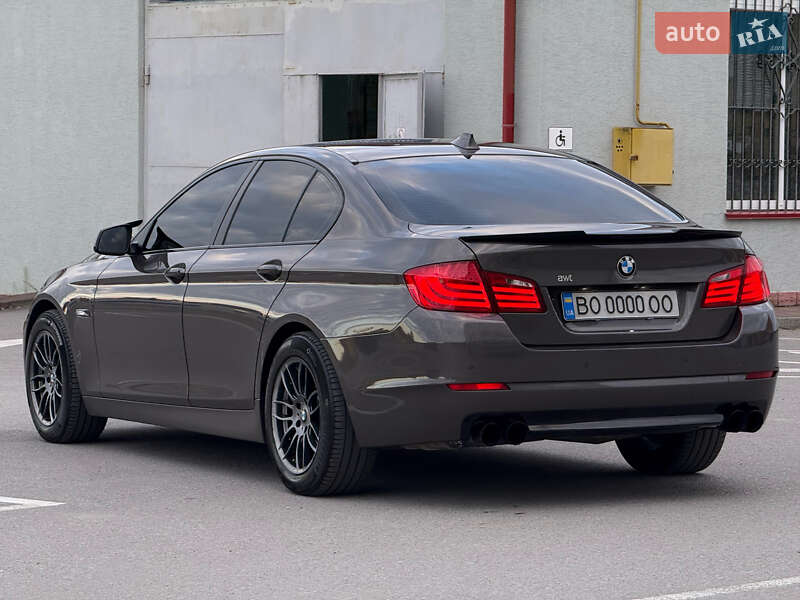 Седан BMW 5 Series 2012 в Тернополе