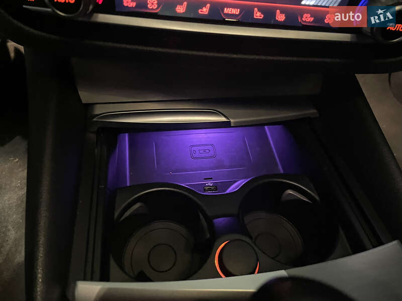 Седан BMW 5 Series 2017 в Львове