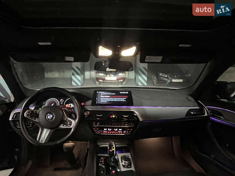Седан BMW 5 Series 2017 в Львове