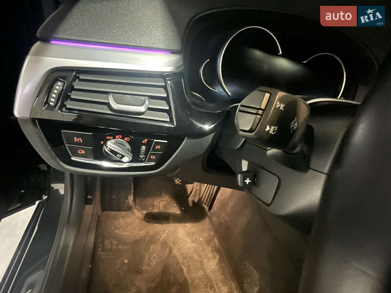Седан BMW 5 Series 2017 в Львове