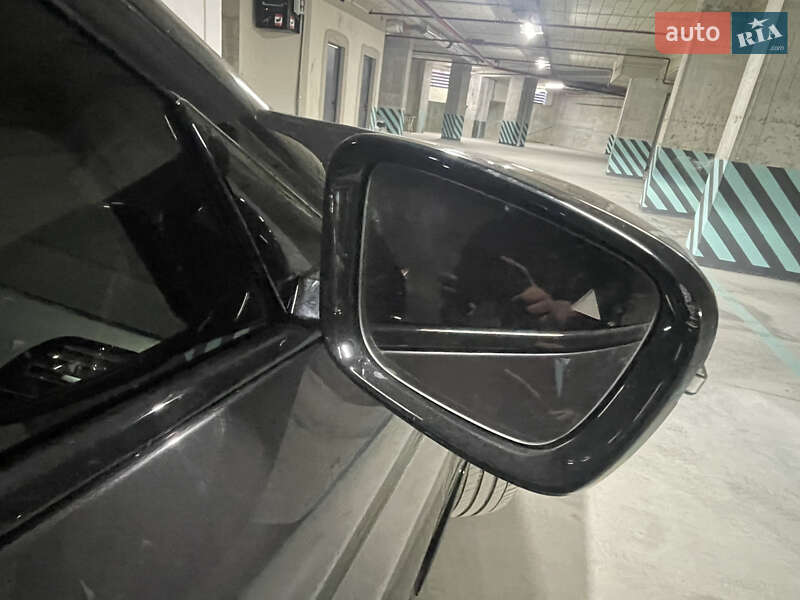 Седан BMW 5 Series 2017 в Львове