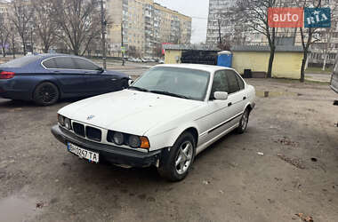 Седан BMW 5 Series 1989 в Днепре