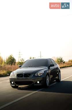 Седан BMW 5 Series 2005 в Житомире