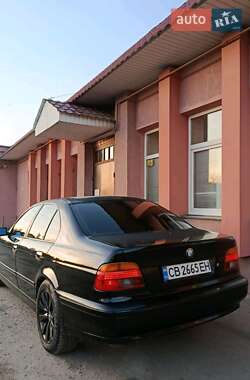 Седан BMW 5 Series 2000 в Прилуках