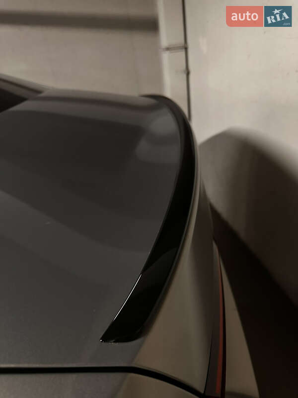 Седан BMW 5 Series 2024 в Киеве