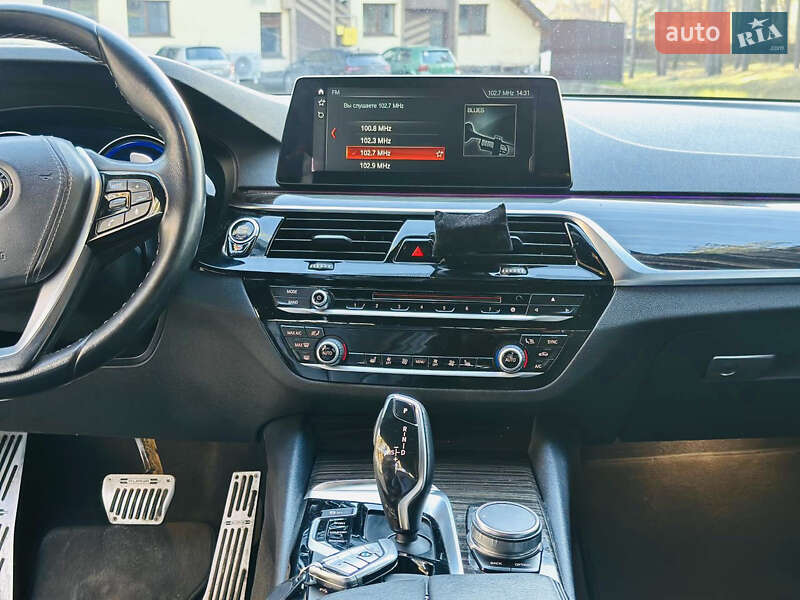 Седан BMW 5 Series 2018 в Львові фото 39 Седан BMW 5 Series 2018 в Львові
