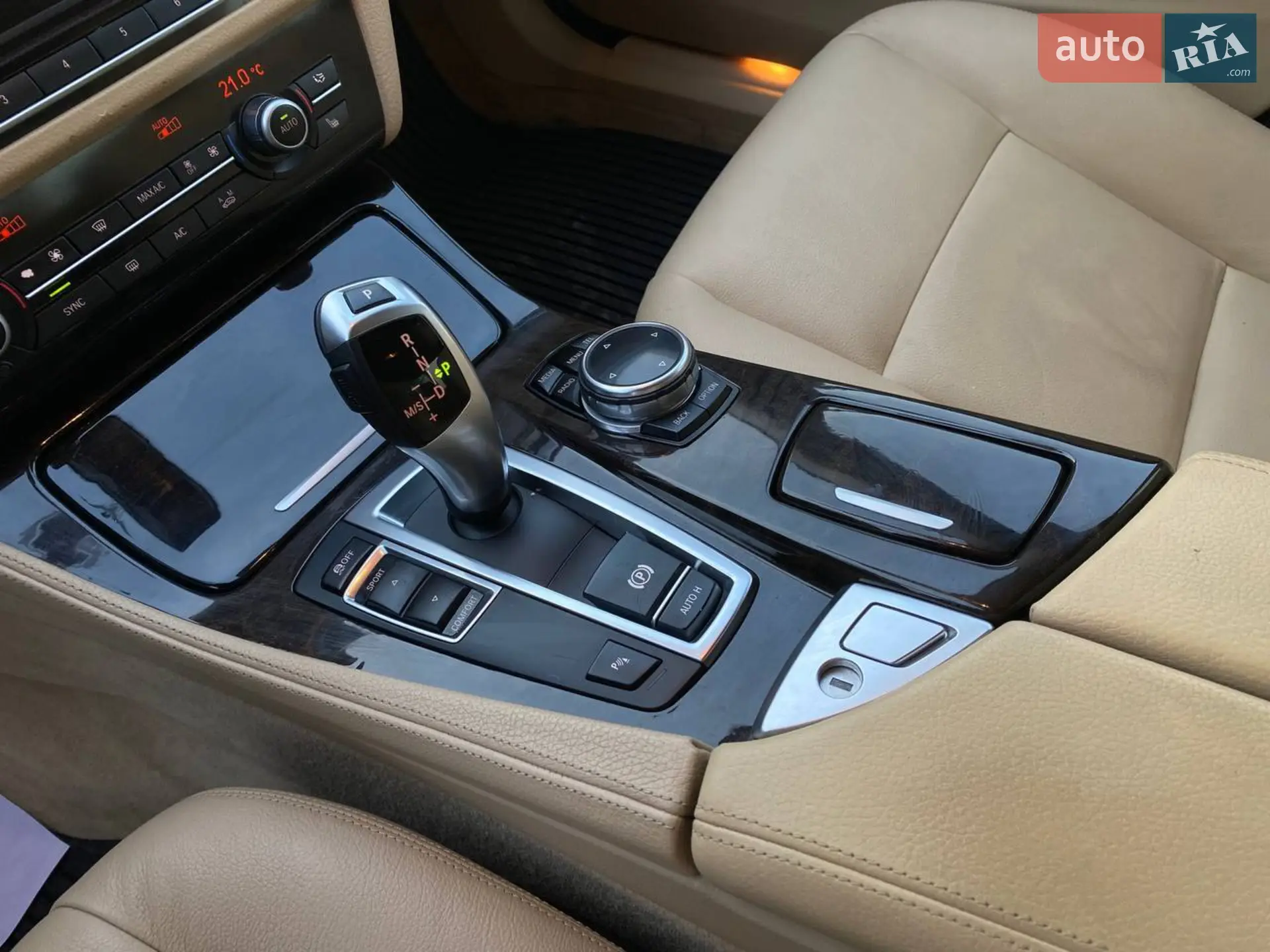2013 BMW 5er - мініатюра 18
