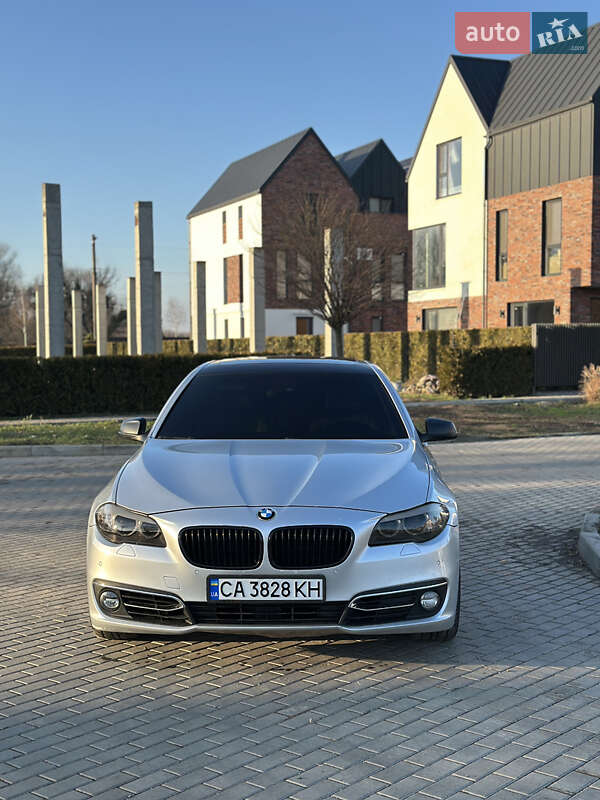 BMW 5 Series 2012 BMW 5 Series 2012