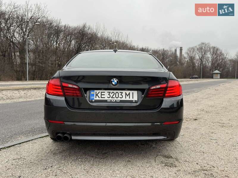 Седан BMW 5 Series 2011 в Днепре