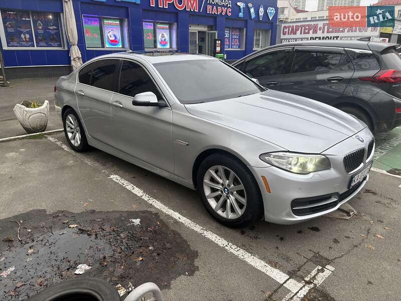 Седан BMW 5 Series 2014 в Киеве
