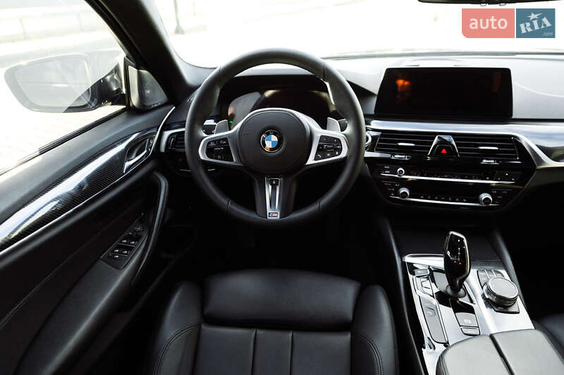 Седан BMW 5 Series 2018 в Тернополі