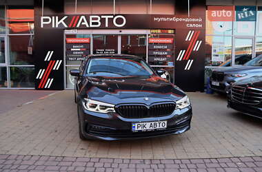 Седан BMW 5 Series 2019 в Львове