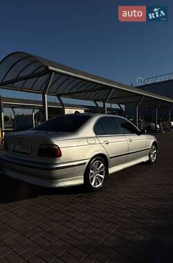 Седан BMW 5 Series 1999 в Киеве