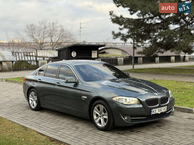 BMW 5 Series 2012 BMW 5 Series 2012