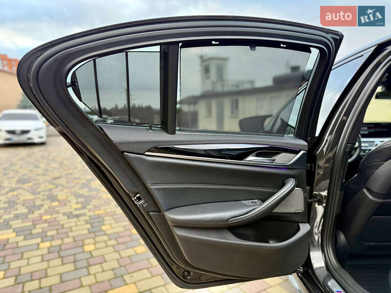 Седан BMW 5 Series 2017 в Днепре