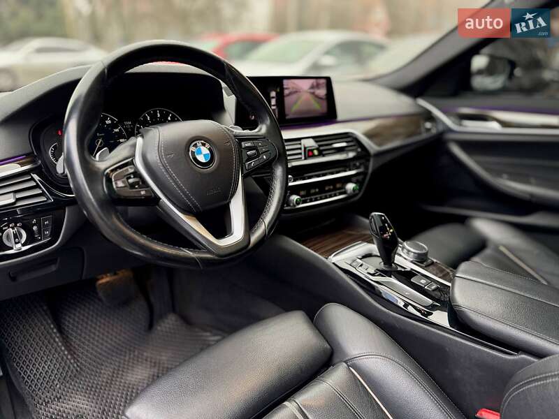 Седан BMW 5 Series 2018 в Днепре