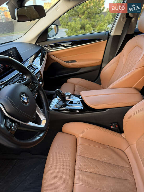 Седан BMW 5 Series 2020 в Хмельницком