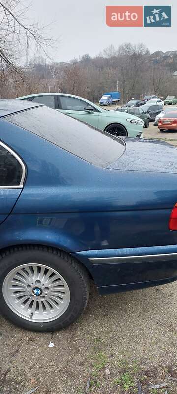 Седан BMW 5 Series 1999 в Кропивницькому