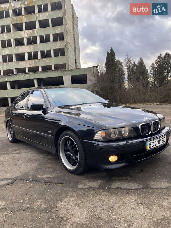 BMW 5 Series 2000