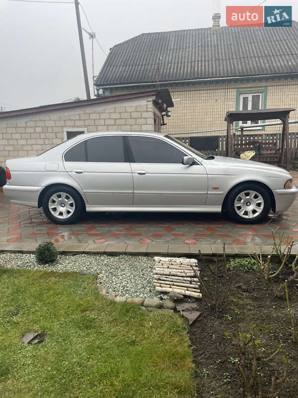 Седан BMW 5 Series 2003 в Вінниці