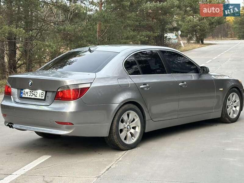 Седан BMW 5 Series 2005 в Славуті
