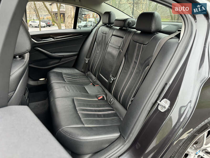 Седан BMW 5 Series 2017 в Києві