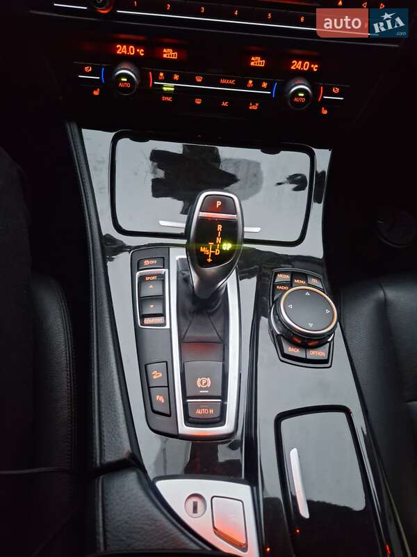 Седан BMW 5 Series 2015 в Києві