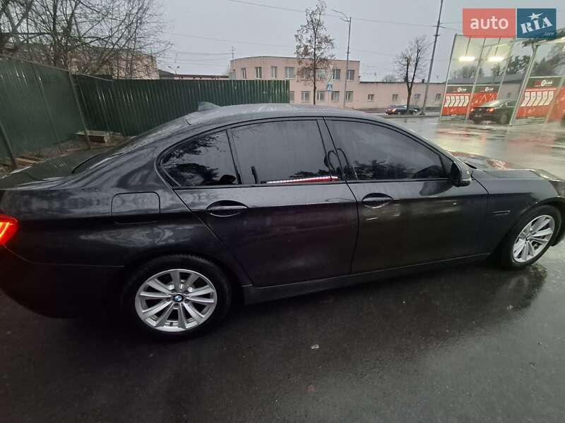 Седан BMW 5 Series 2015 в Києві