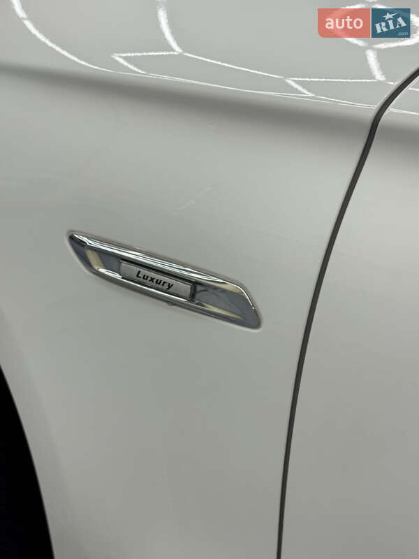 Седан BMW 5 Series 2013 в Кременчуге