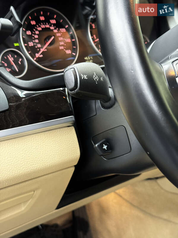 Седан BMW 5 Series 2013 в Кременчуге