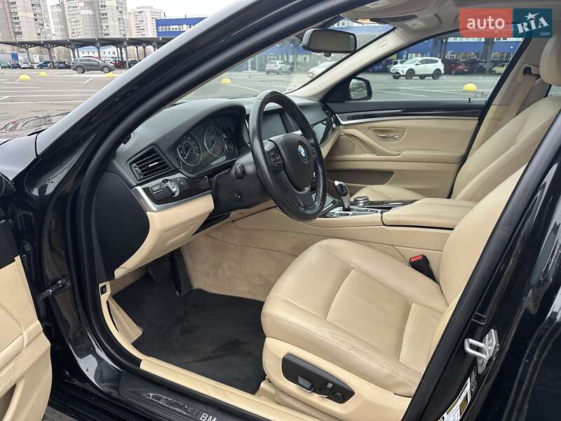 Седан BMW 5 Series 2014 в Києві
