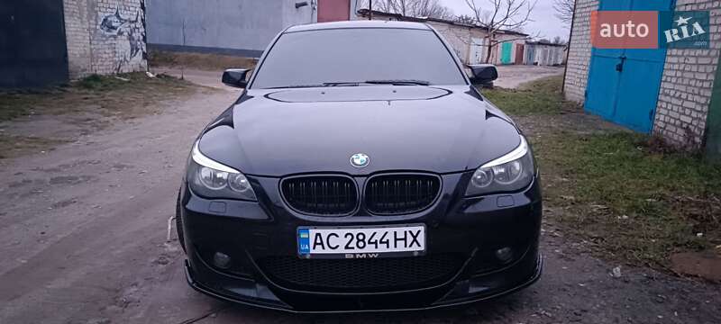 BMW 5 Series 2004