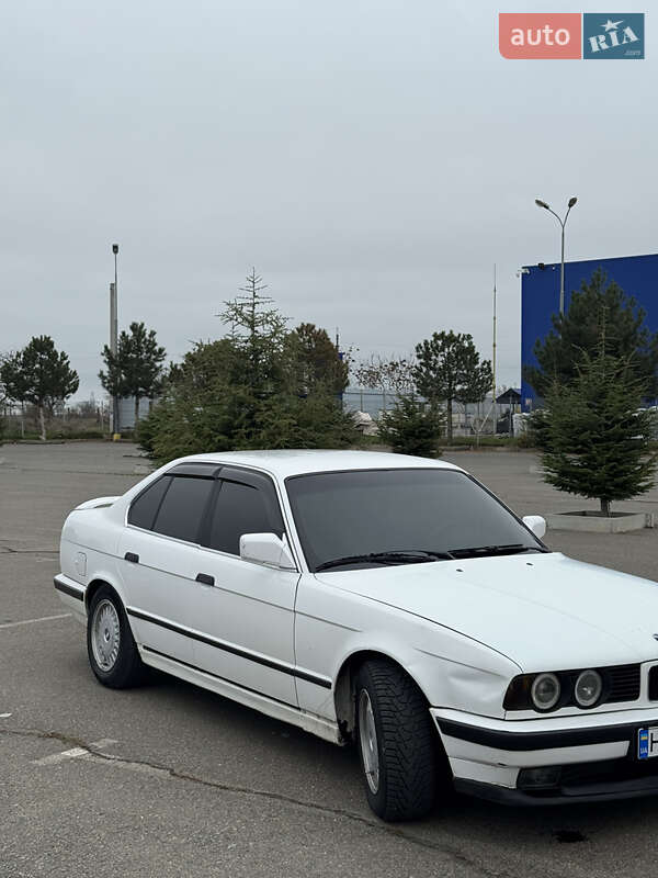 Седан BMW 5 Series 1991 в Одесі