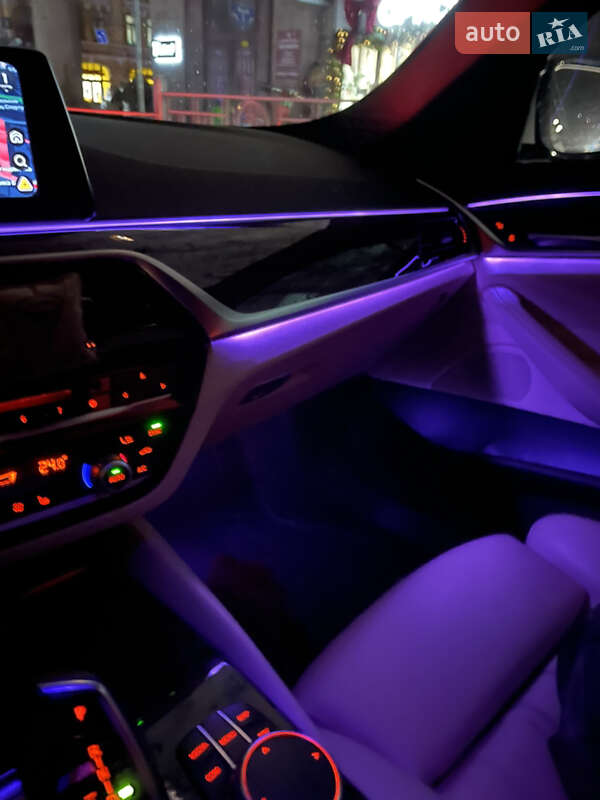 Седан BMW 5 Series 2018 в Киеве