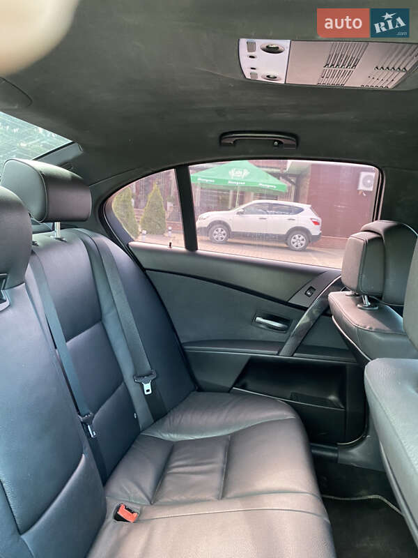 Седан BMW 5 Series 2005 в Теребовле
