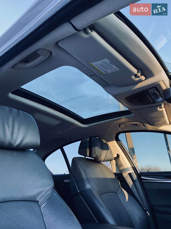 Седан BMW 5 Series 2010 в Кореці фото 31 Седан BMW 5 Series 2010 в Кореці