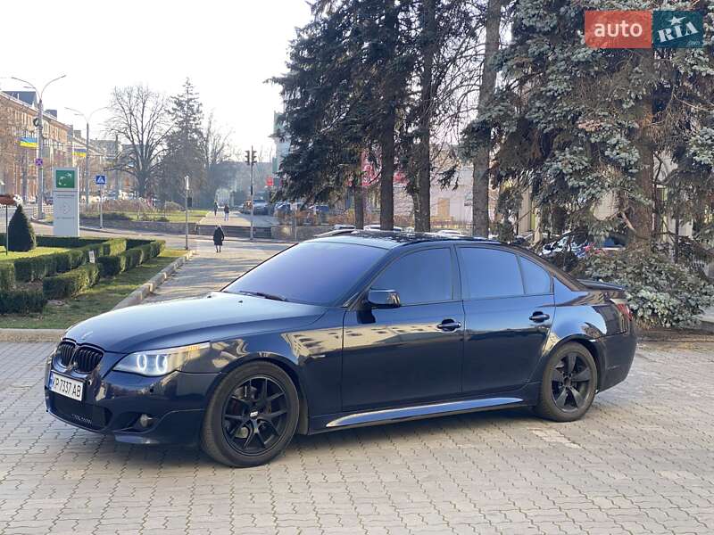 Седан BMW 5 Series 2004 в Запоріжжі